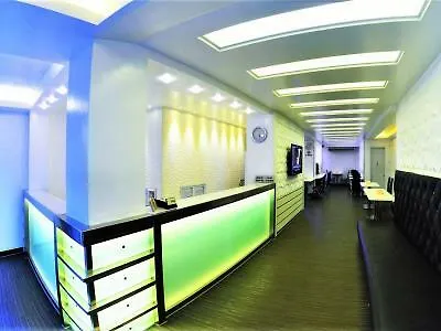 Clover City Center Hotel Yangon 3*,